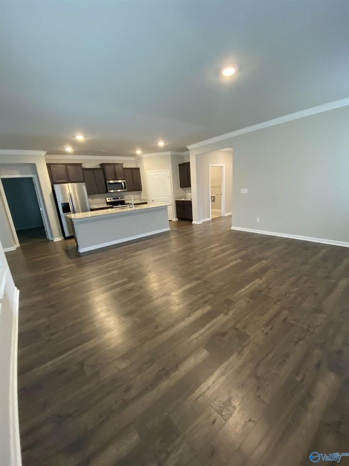 14980 Westmead Ln - Photo 3 of 36