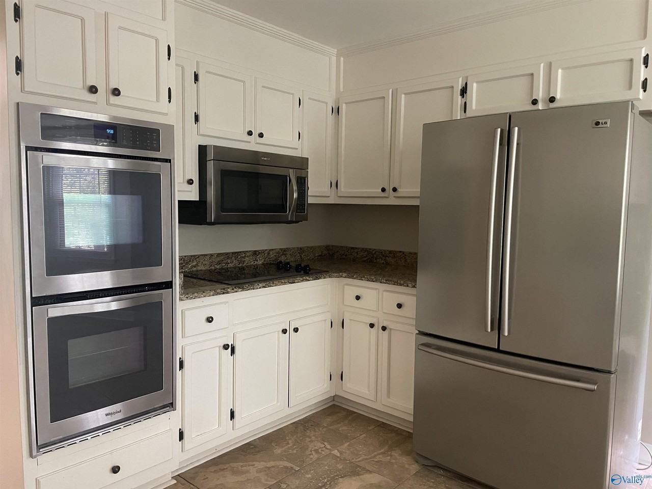 2101 Stapp Dr Ne - Photo 2 of 19