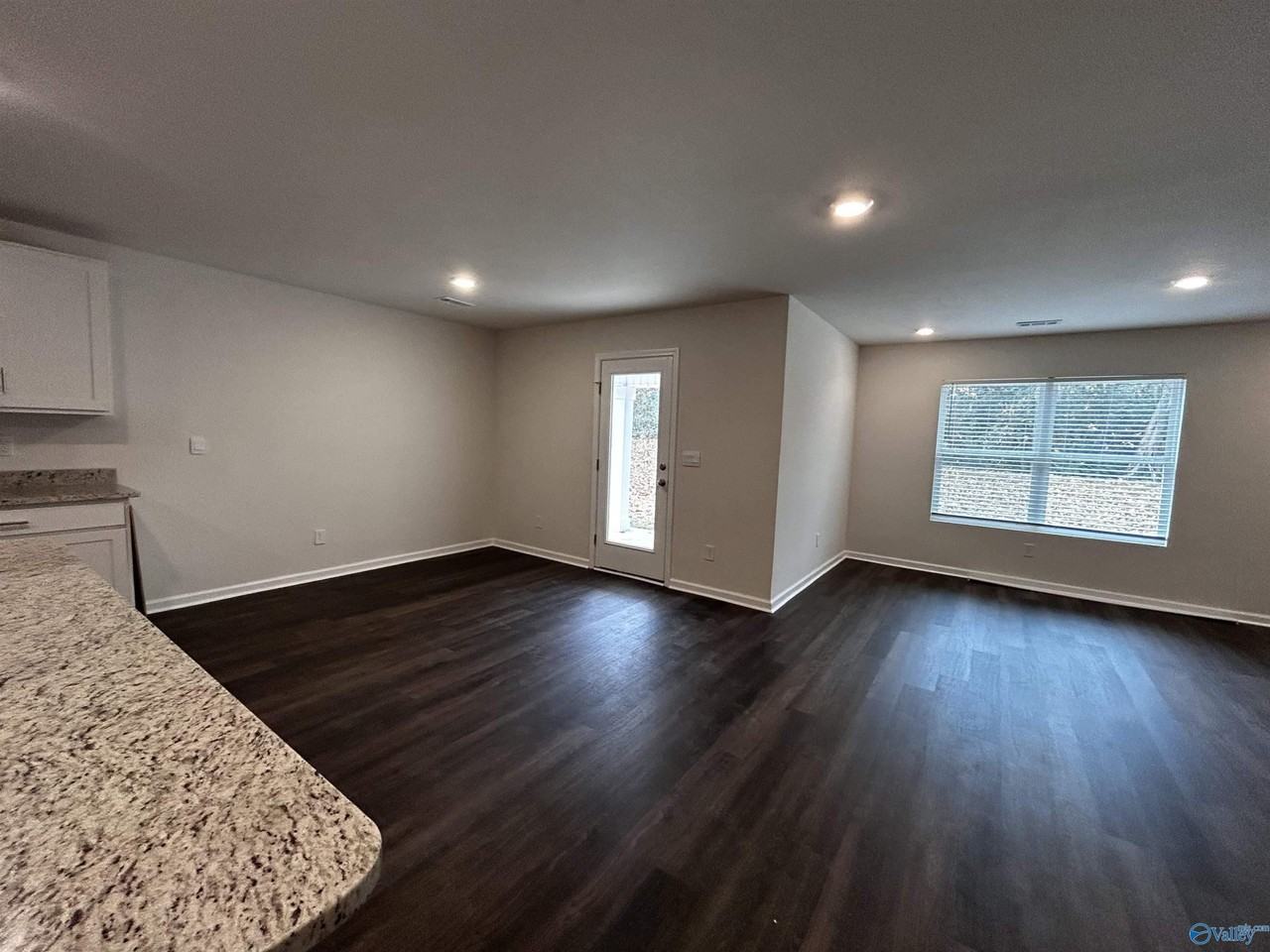 9946 Sequoyah Cove Dr Se - Photo 3 of 14