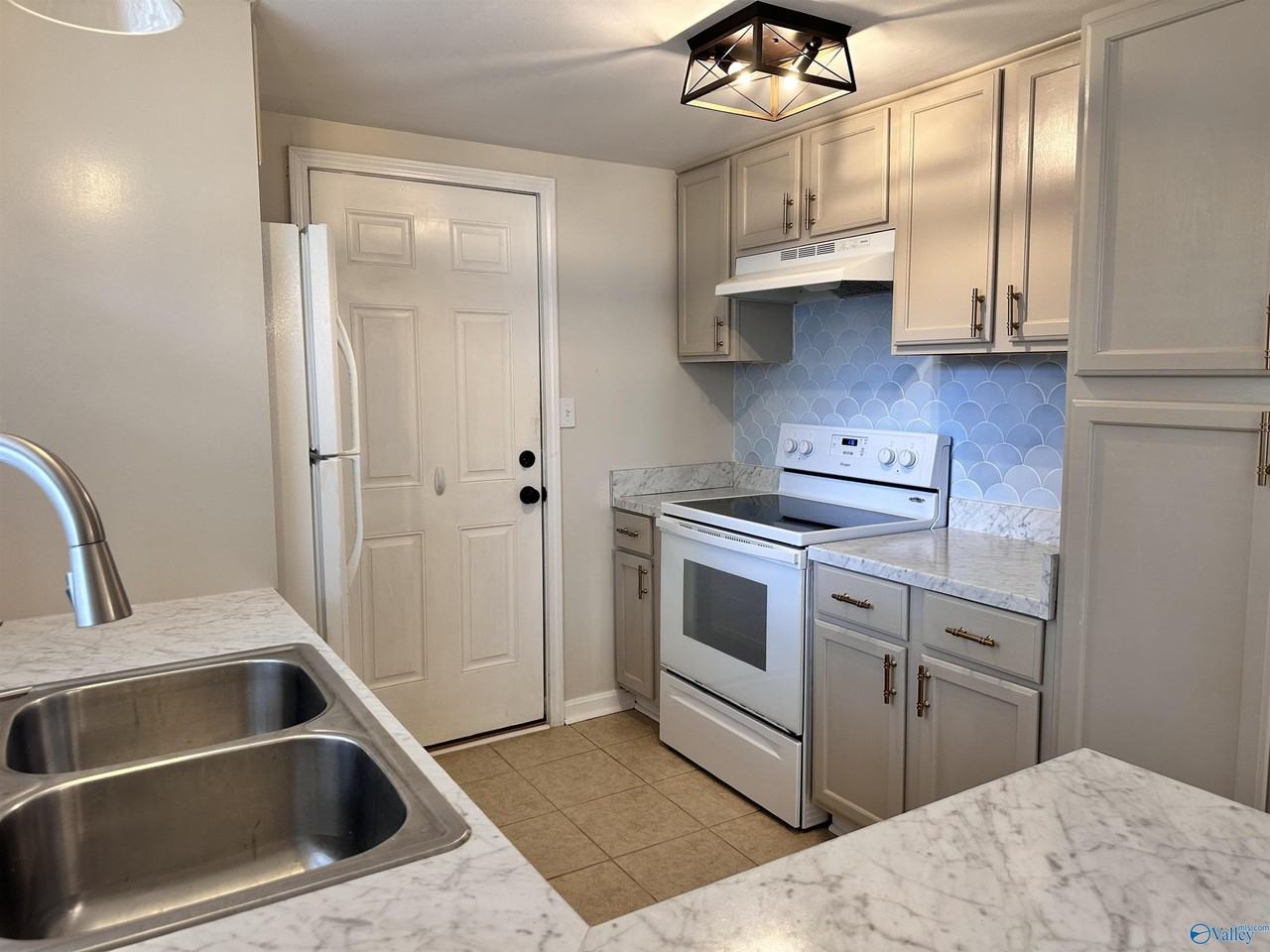 1508 Mckinley Ave Ne - Photo 6 of 21