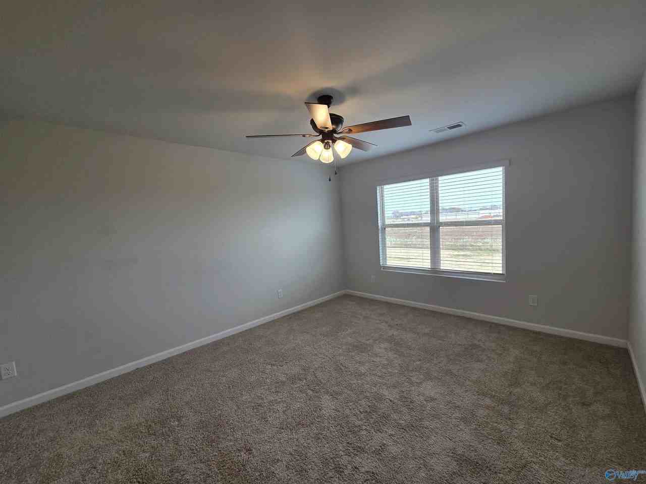 147 Tobin Ln - Photo 6 of 14