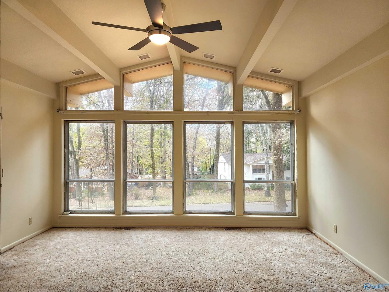 2715 Barcody Rd Se - Photo 2 of 25