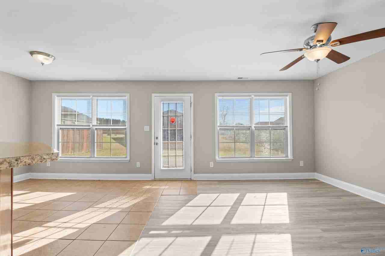 161 Fields Pond Dr - Photo 4 of 43