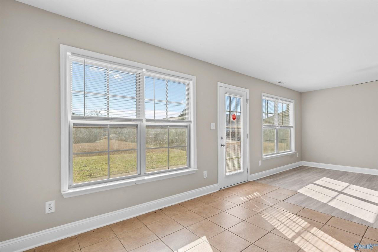 161 Fields Pond Dr - Photo 6 of 43