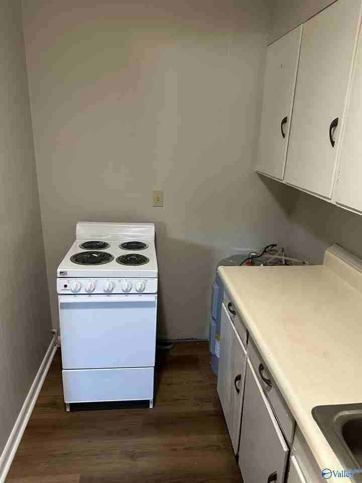 1402 Rison Ave Ne Apt B #B - Photo 6 of 10