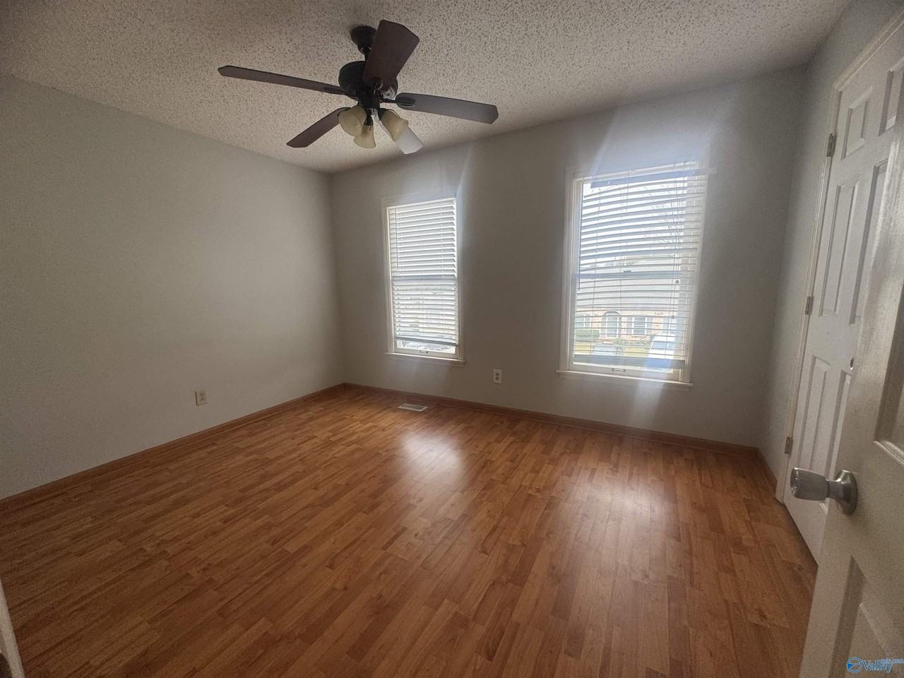 210 Marinawoods Dr Se Apt E #E - Photo 3 of 15