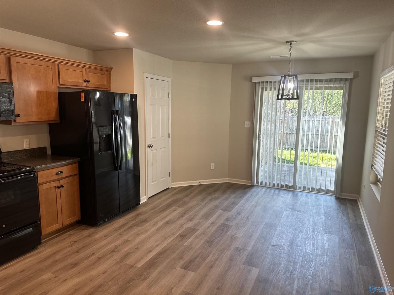 224 Sedgewick Dr - Photo 4 of 12