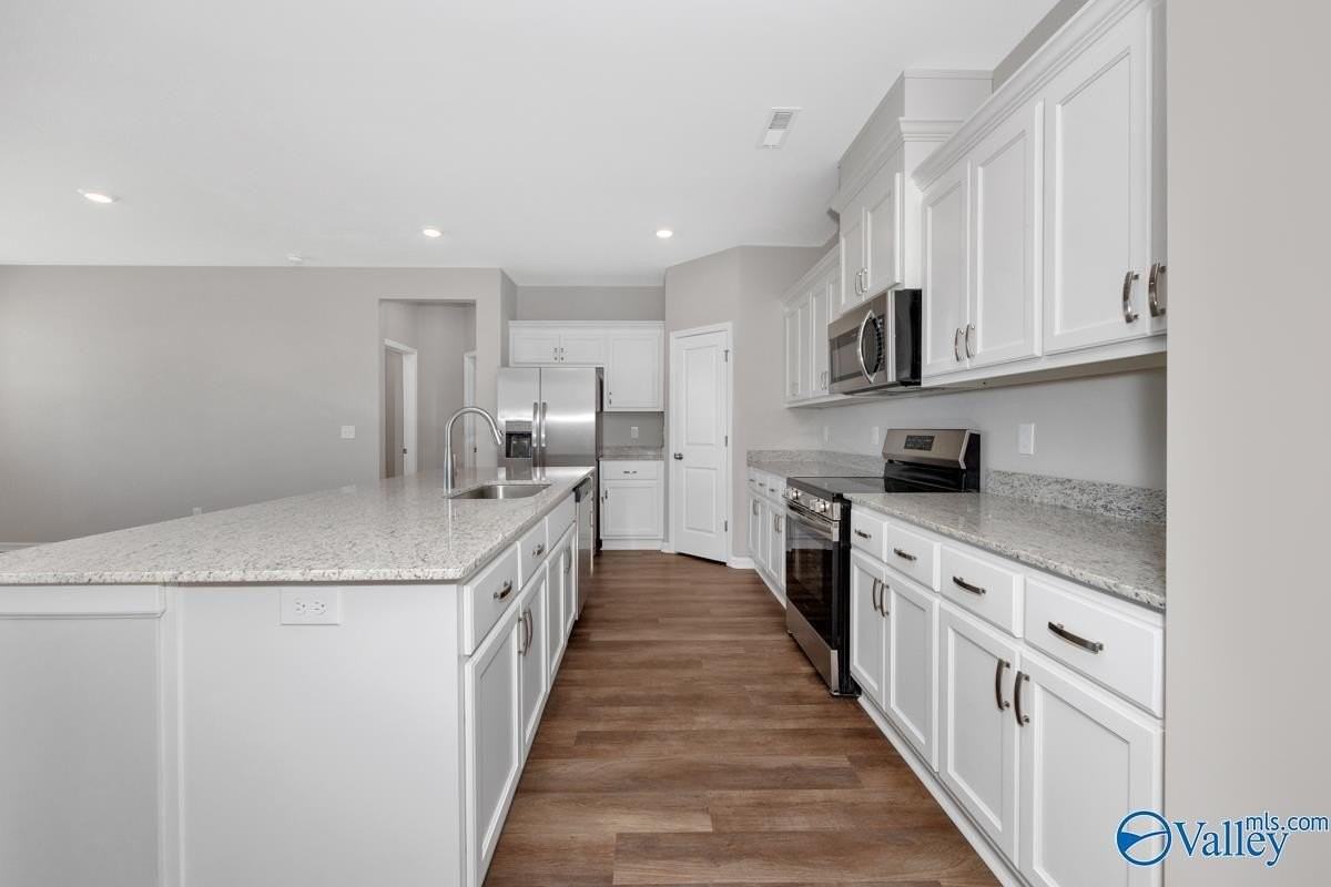 103 Evergreenmill Ln - Photo 4 of 31