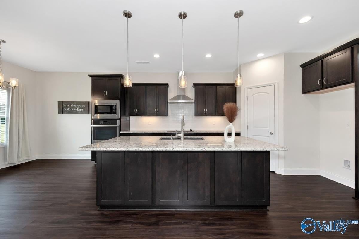 141 Slade Thomas Dr - Photo 2 of 16