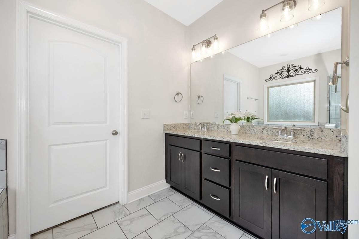 141 Slade Thomas Dr - Photo 7 of 16