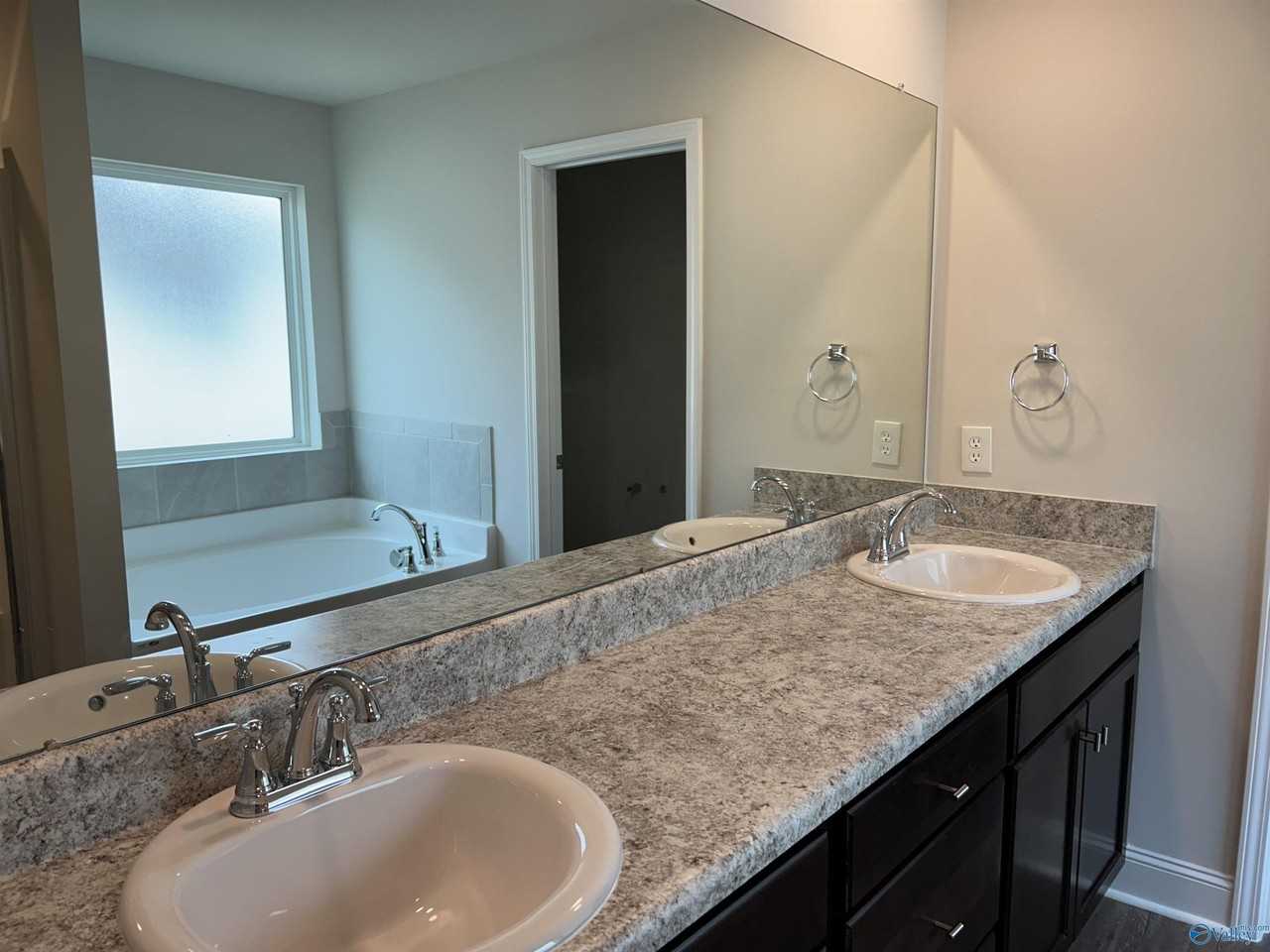 4218 Textile Ln Sw - Photo 4 of 5