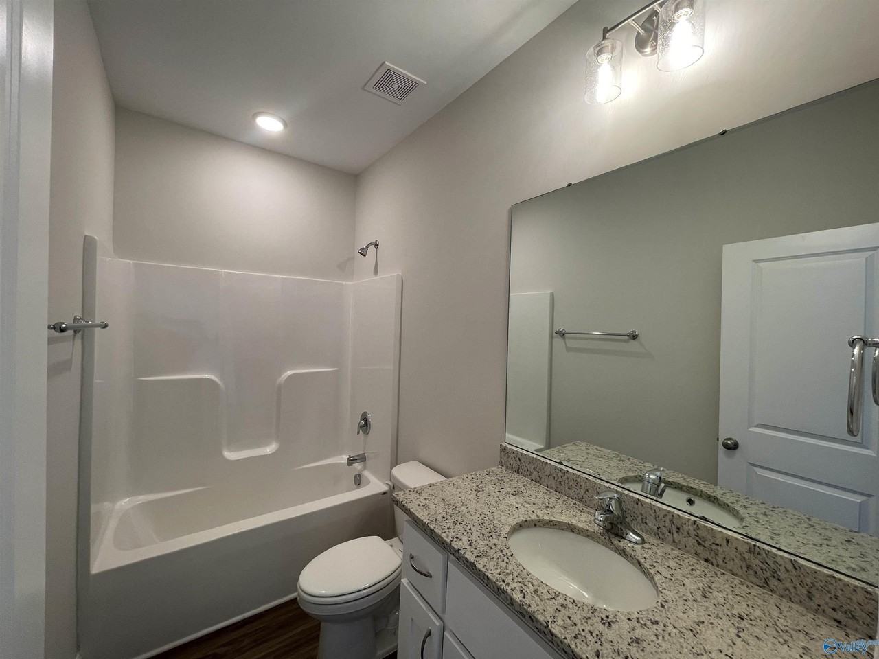 16515 Demi Dr - Photo 5 of 19