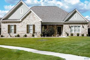 featured image of 102 Willow Lake Cir Sw