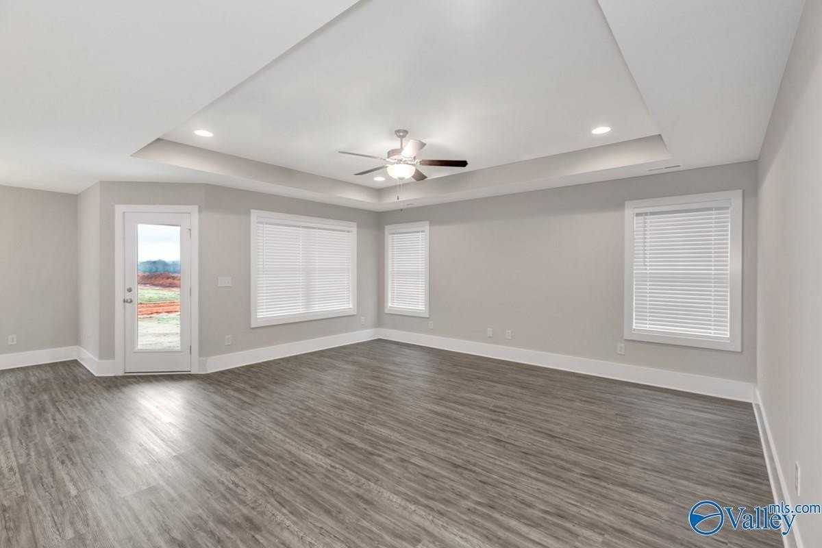 381 Mccollum Rd - Photo 6 of 26