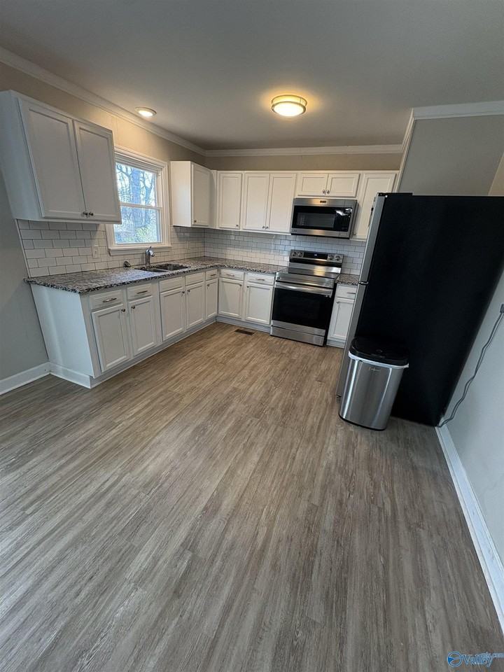 3118 Adonna Dr Nw - Photo 3 of 17