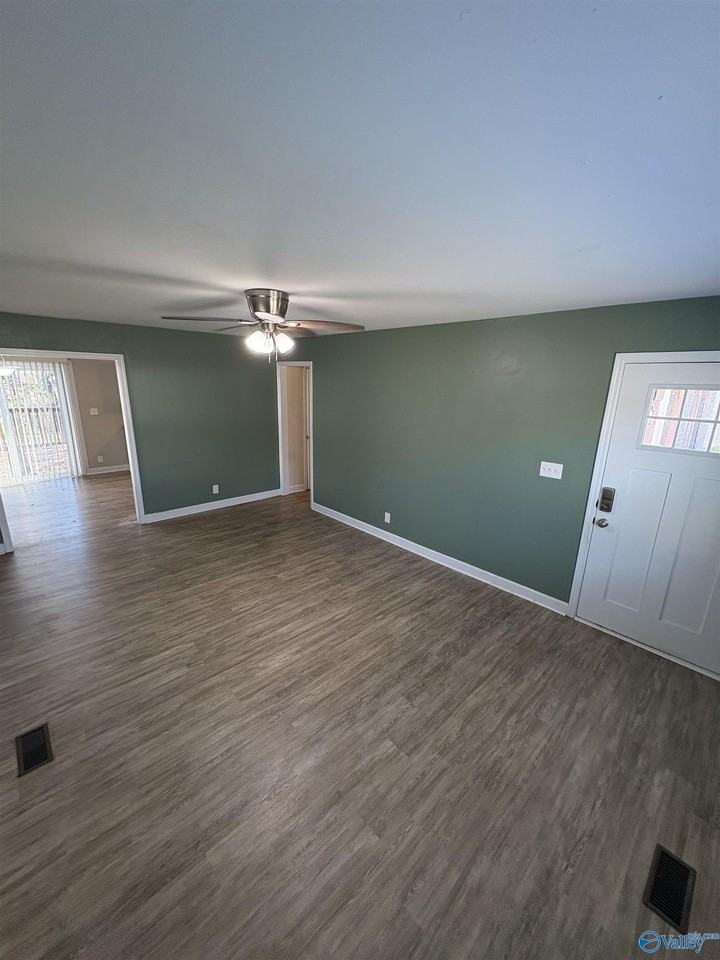 3118 Adonna Dr Nw - Photo 6 of 17