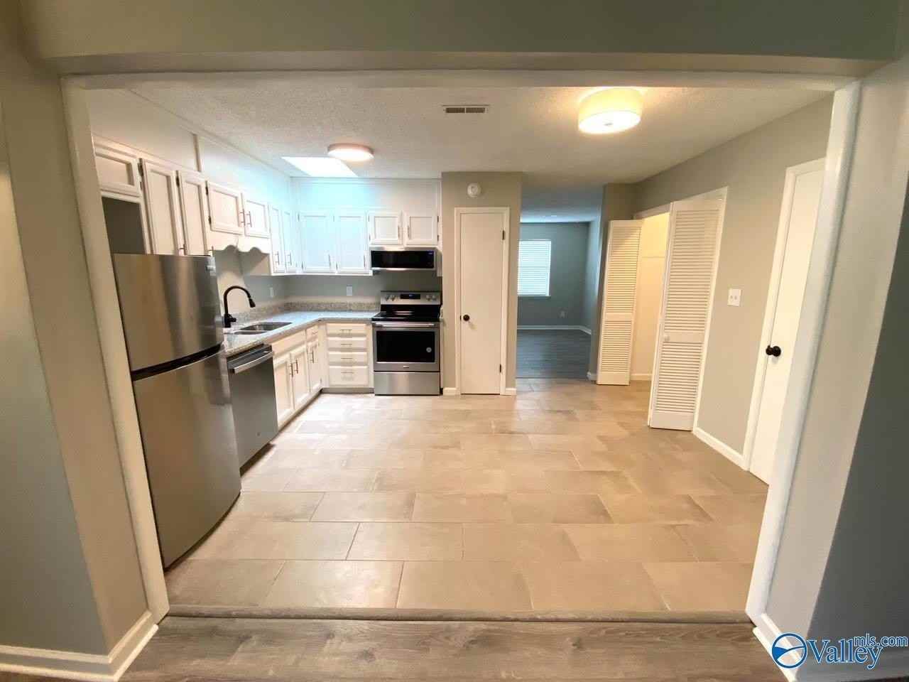 2432 Ells Rd Sw - Photo 5 of 22