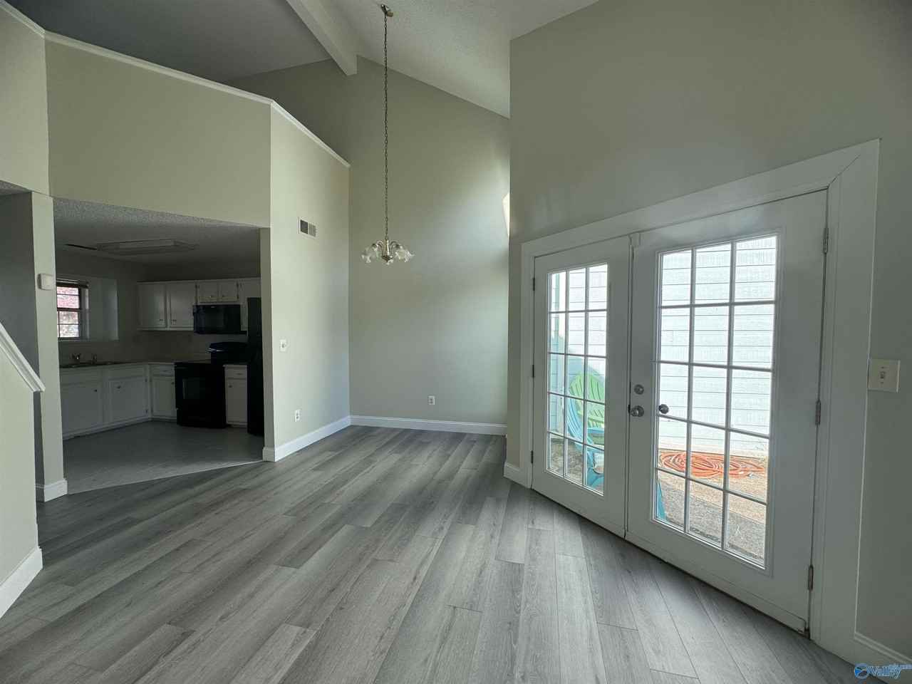 166 Stone Meadow Ln - Photo 7 of 27