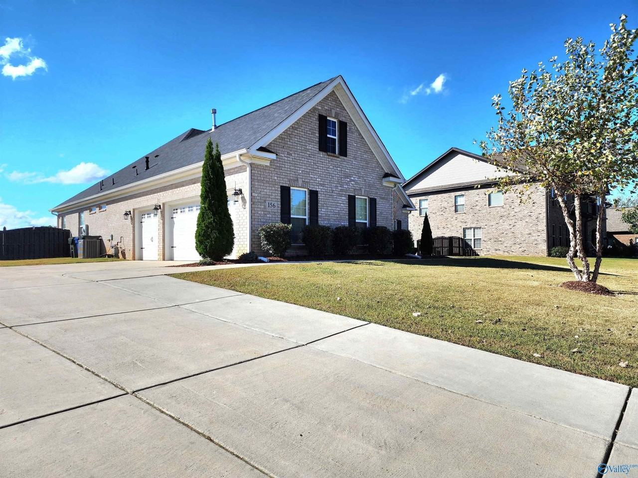 156 Sougahatchee Dr - Photo 2 of 34