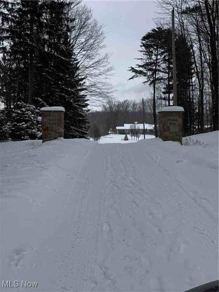 7633 Hidden Drive - Photo 4 of 26