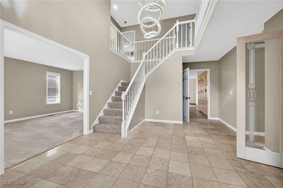 6724 Larch Ct - Photo 5 of 49