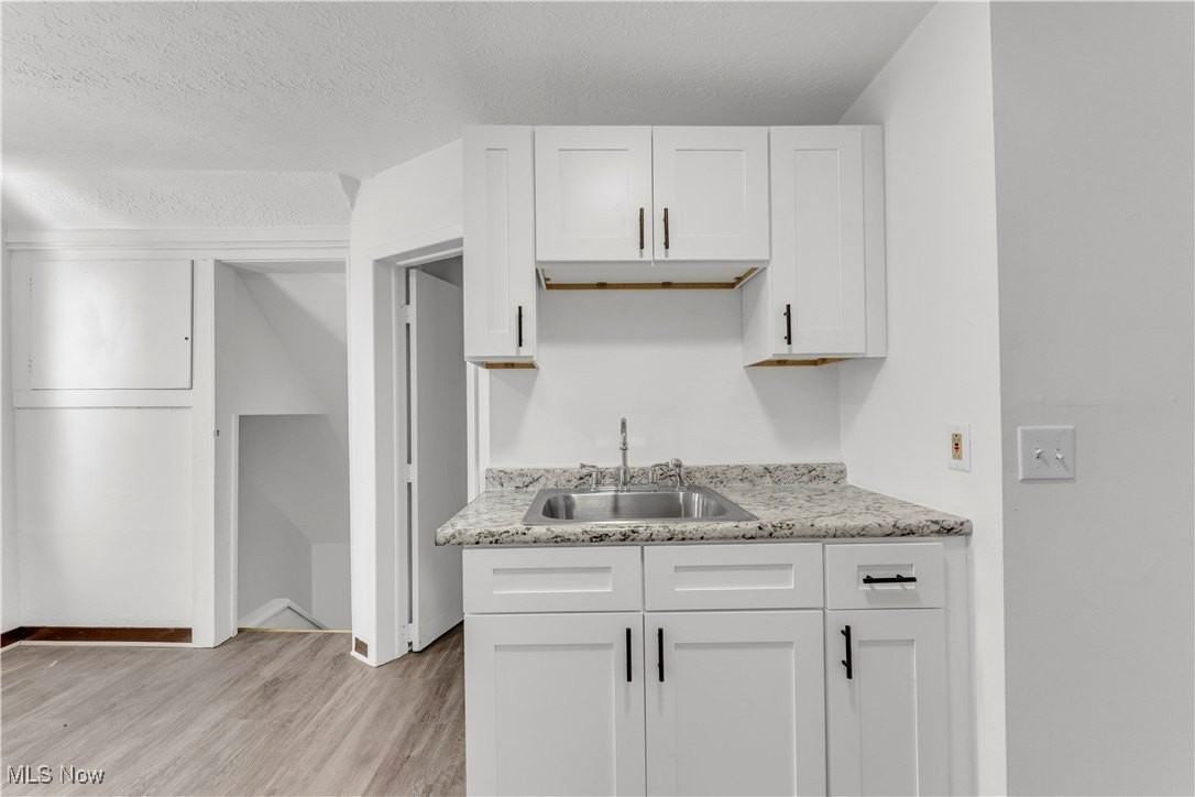 3292 W 105th St Unit 3 #3 - Photo 7 of 14