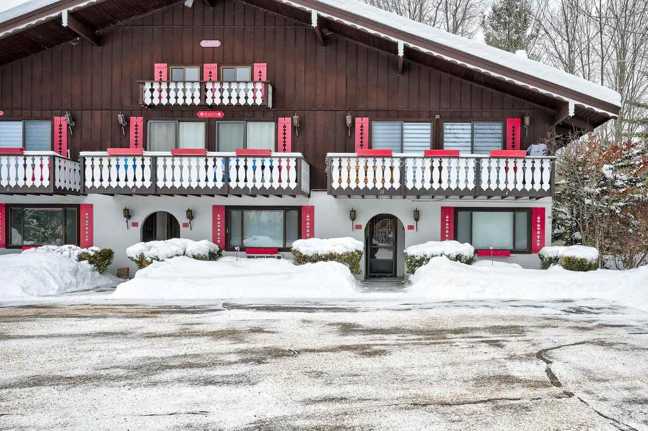 46 Linderhof Golf Course Road #D4 - Photo 2 of 25