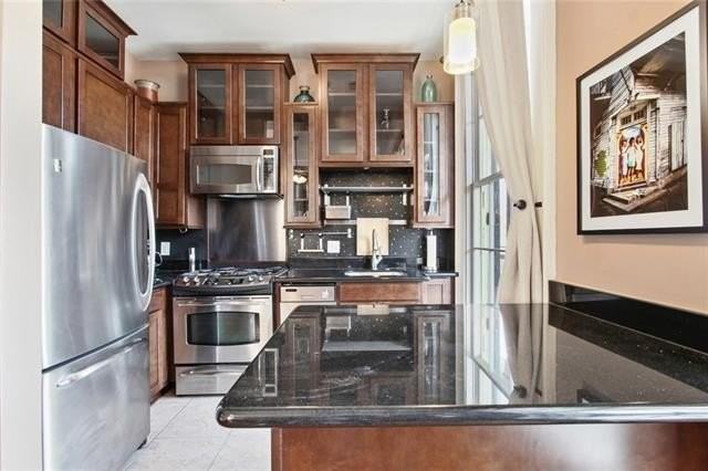 1520 Saint Mary St #E - Photo 4 of 17