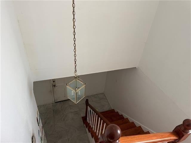 2577 Holiday Dr - Photo 7 of 21