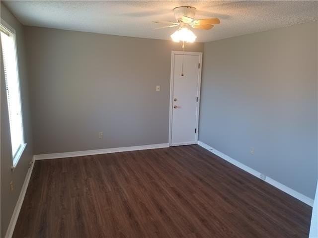 13049 Rockys Ln #B - Photo 5 of 6