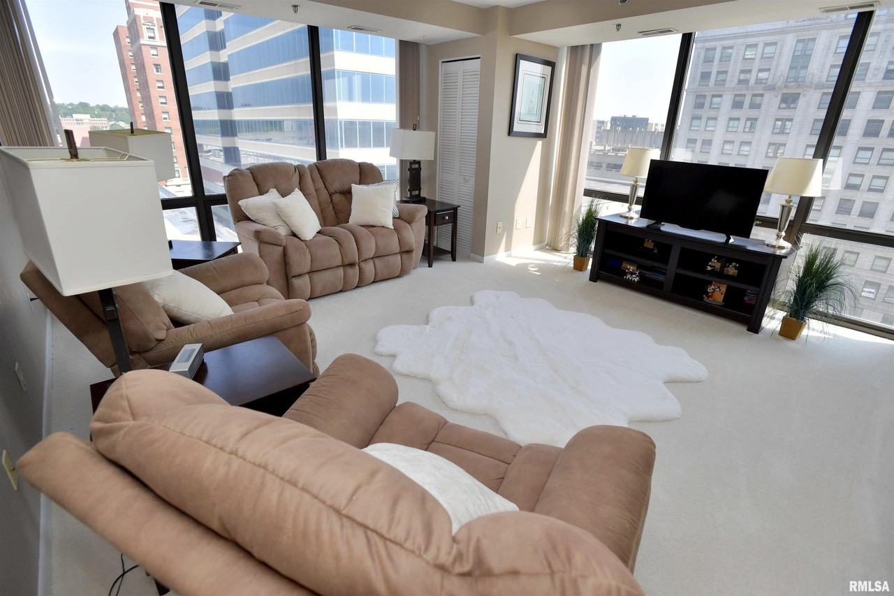 123 Sw Jefferson Ave - Photo 3 of 6