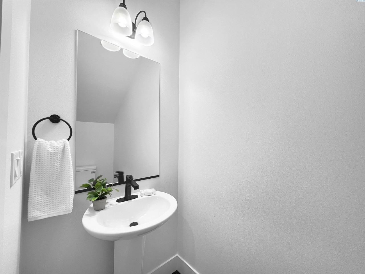 1415 Carolina Ave - Photo 7 of 16