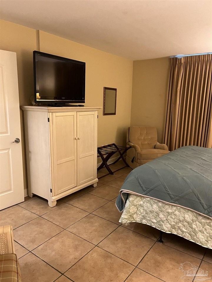 1600 Via De Luna Dr Unit 102 #102A - Photo 5 of 11