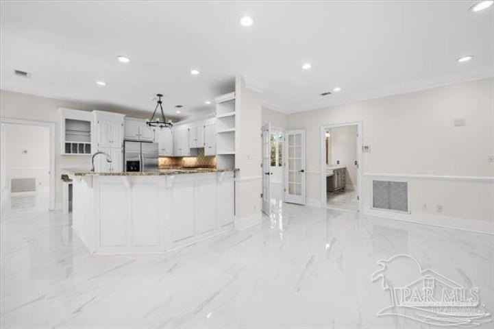 4700 Bohemia Dr - Photo 7 of 50