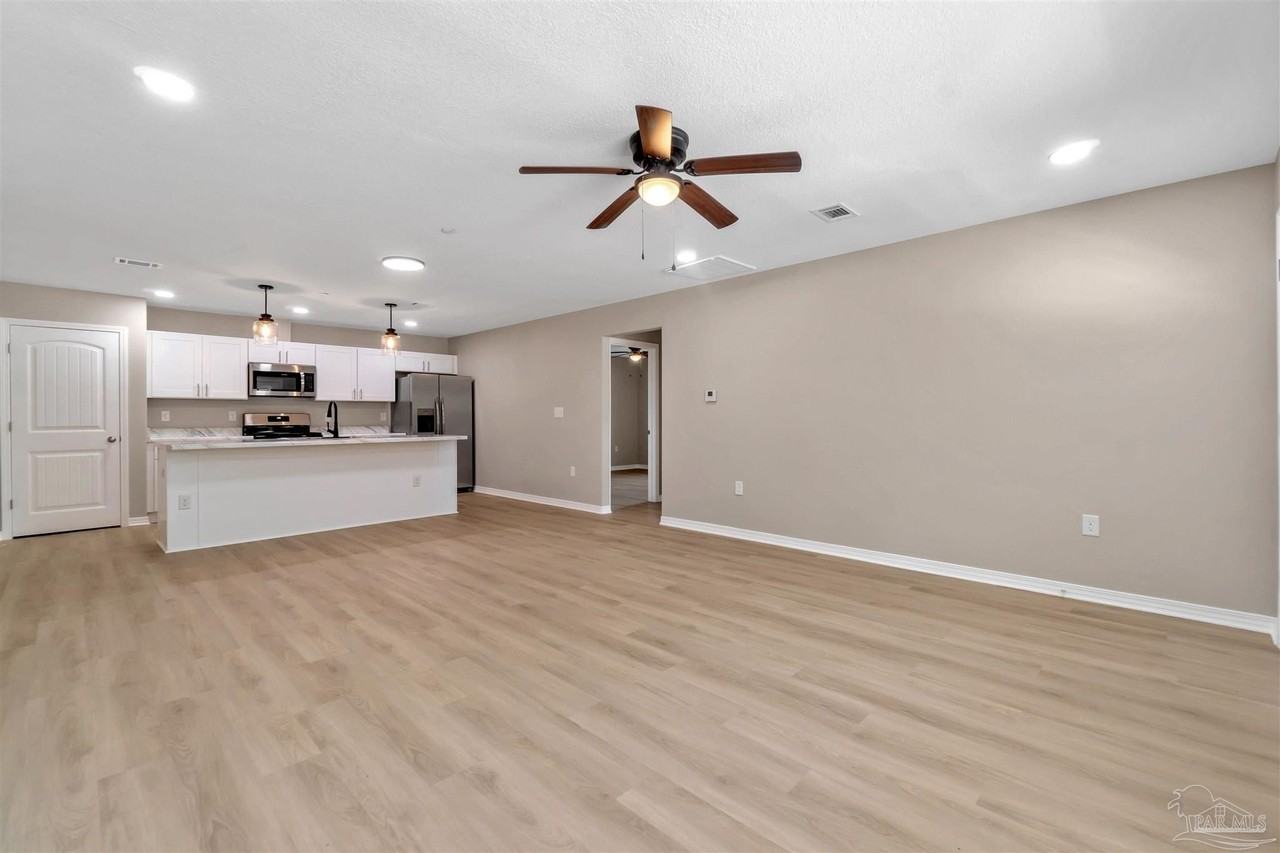 50 Fulton Ave Bldg B - Photo 4 of 22