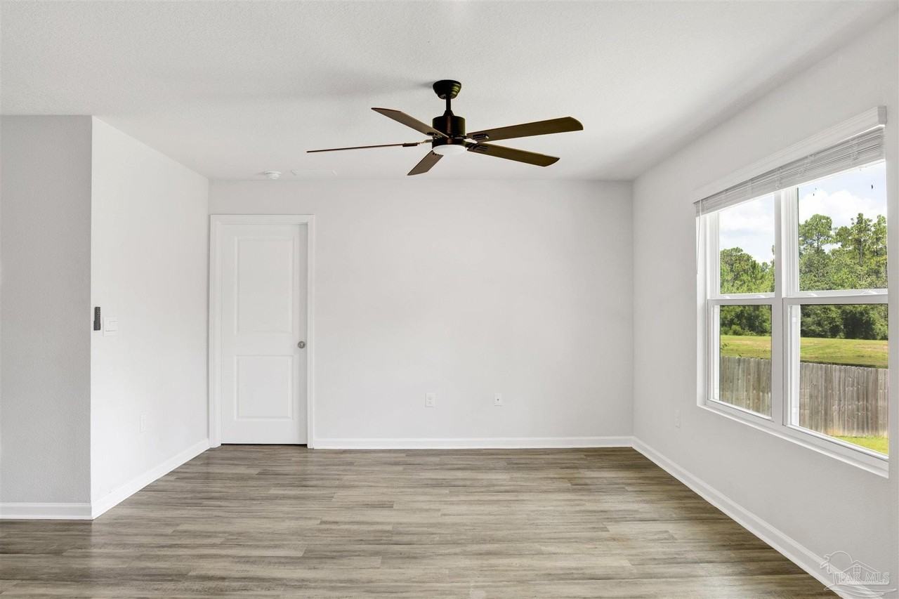 7024 Tepin Ct - Photo 5 of 26