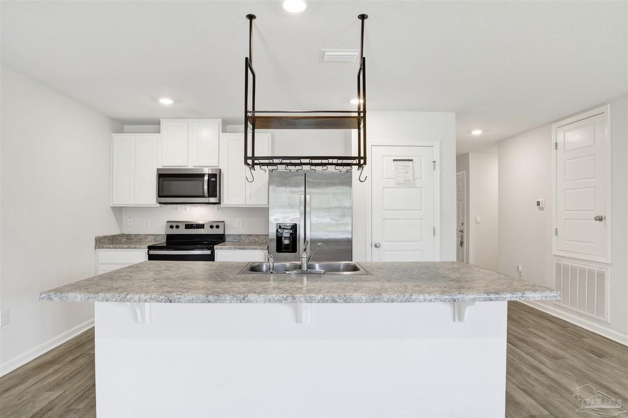 7024 Tepin Ct - Photo 6 of 26