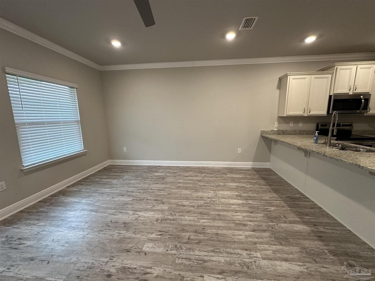 308 S F St - Photo 6 of 23