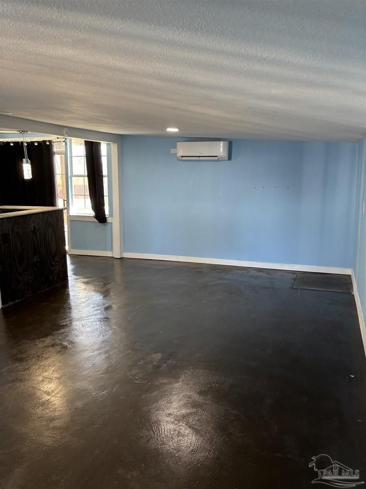 9939 Lillian Hwy - Photo 5 of 21