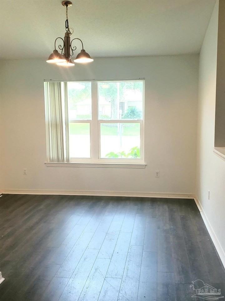 5065 Copperfield Dr - Photo 3 of 27