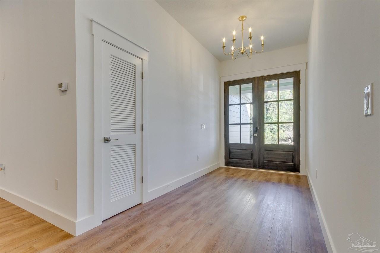 5439 Stage Coach Trl - Photo 2 of 19