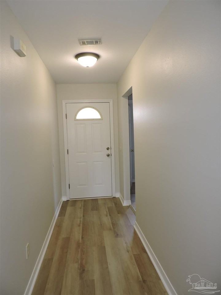 372 Mizzen Ln - Photo 7 of 28