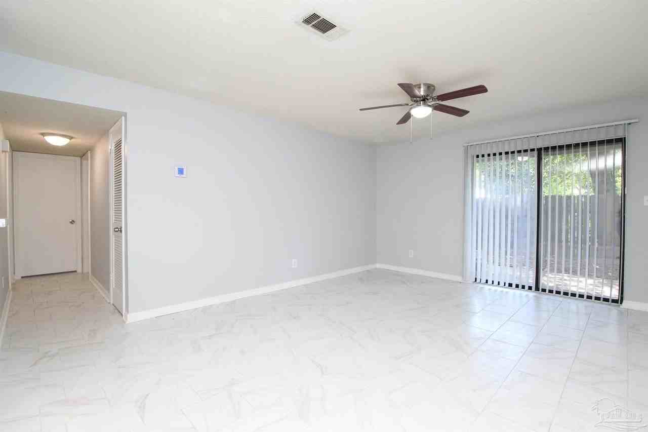 7116 Pearson Rd Apt C #C - Photo 4 of 20