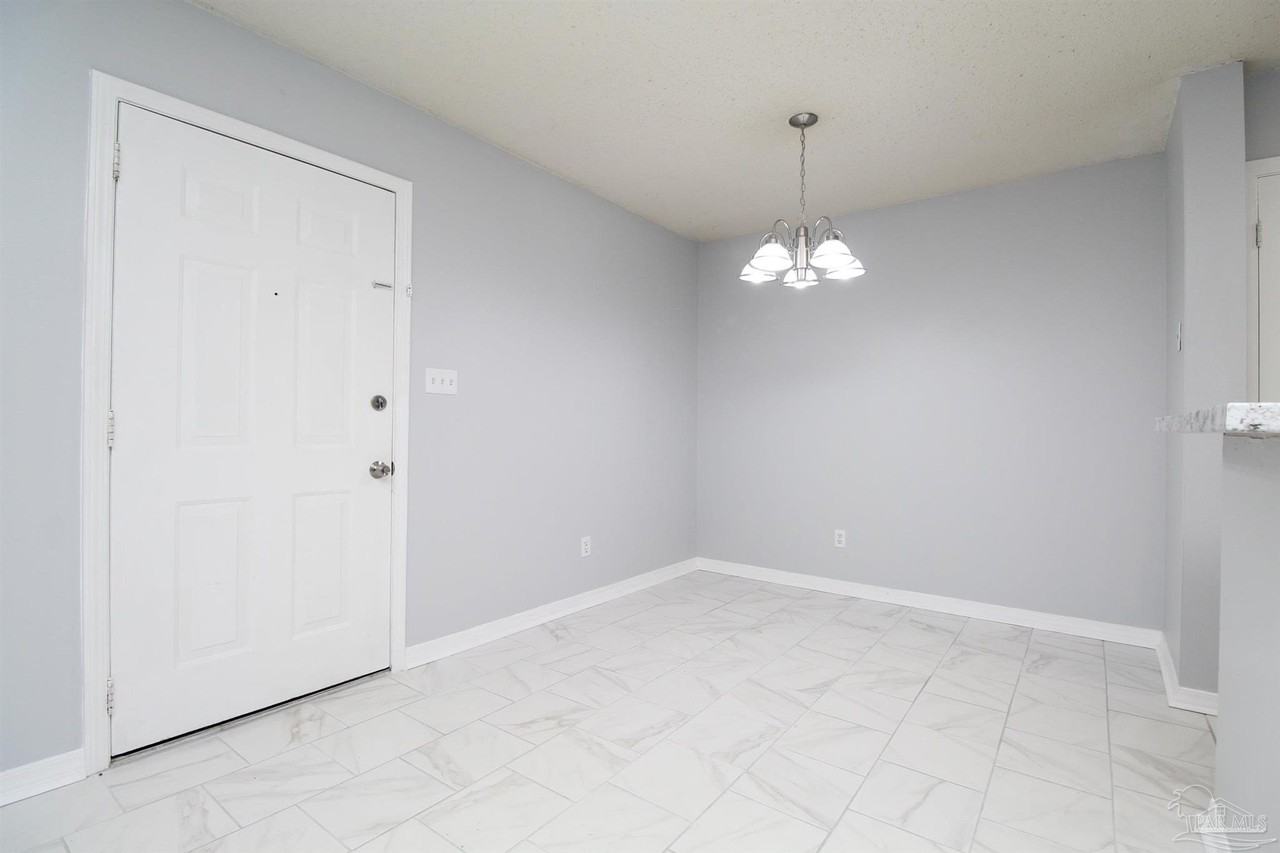 7116 Pearson Rd Apt C #C - Photo 7 of 20