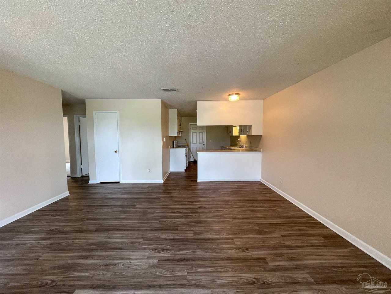 3226 Santa Rosa Dr - Photo 2 of 11