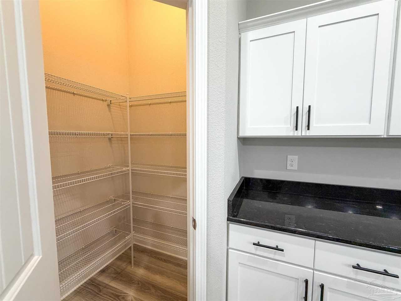 4578 Red Oak Dr - Photo 6 of 30