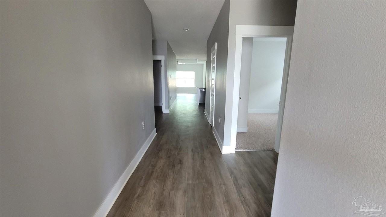 5748 Conley Ct - Photo 5 of 22