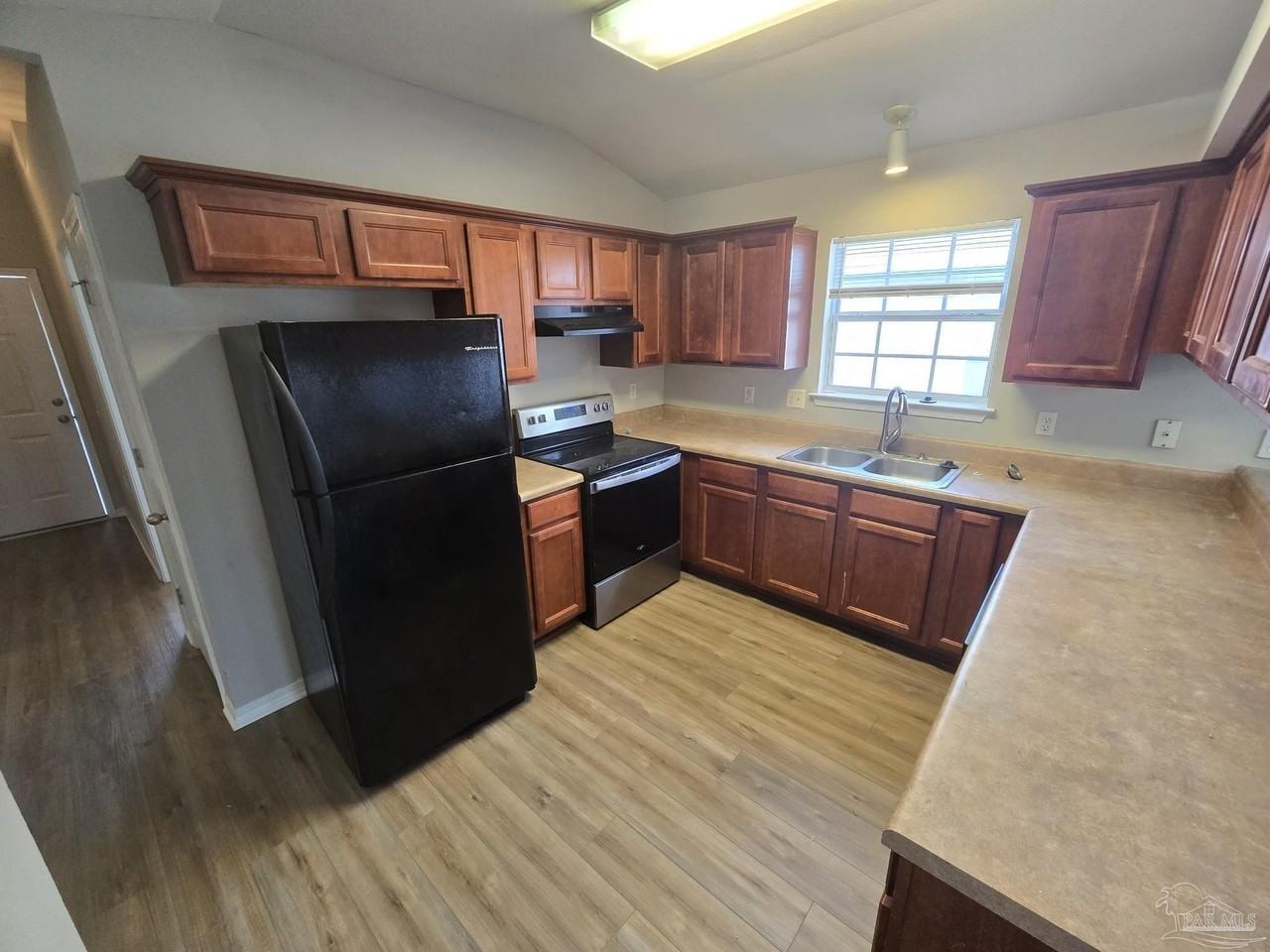 3115 Flintlock Dr - Photo 4 of 19