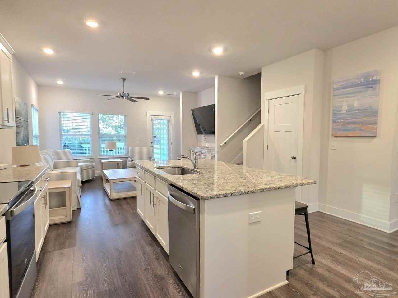 7904 Sweet Retreat Ln - Photo 5 of 32