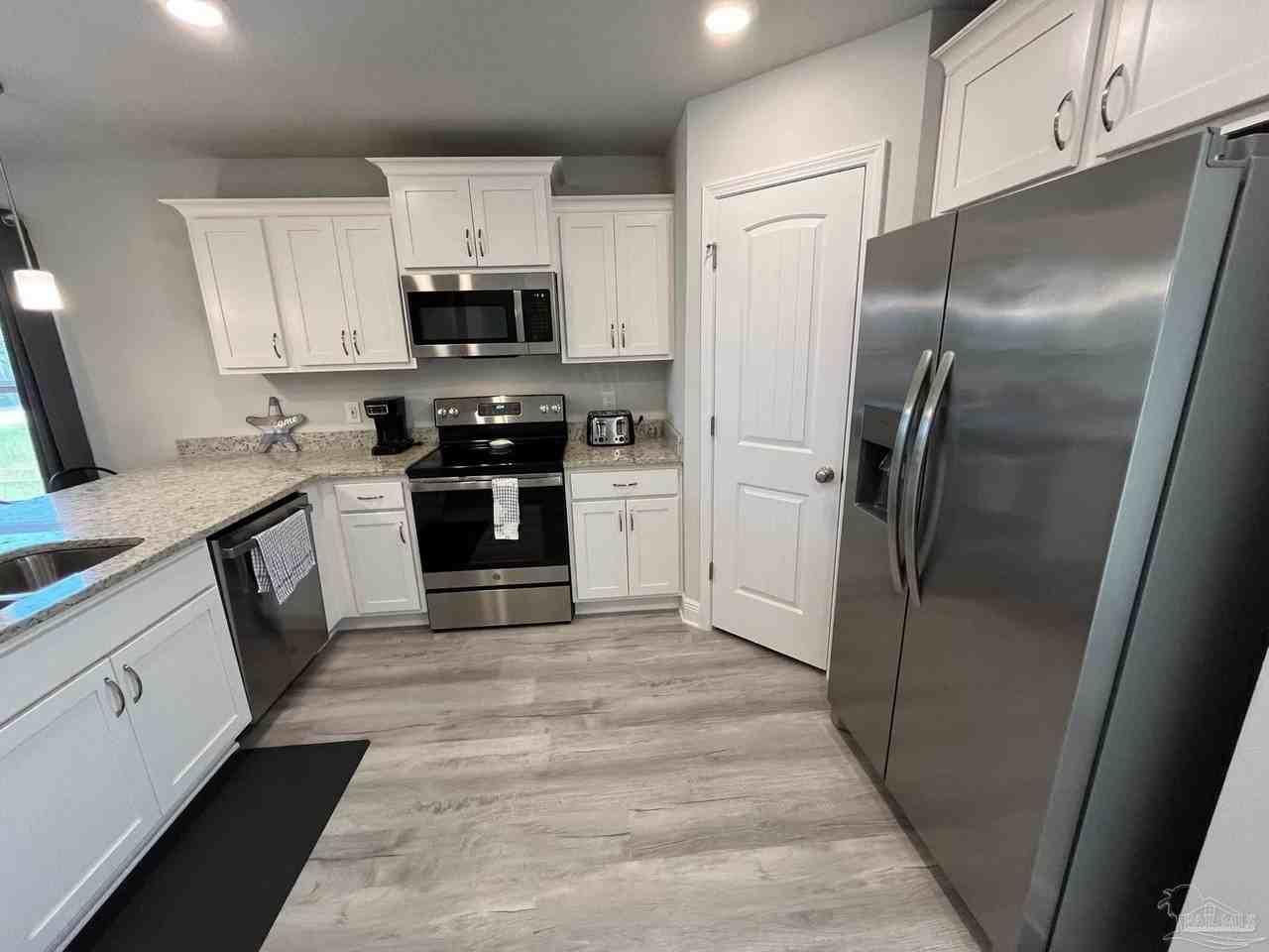 1949 Justice Cir - Photo 4 of 17